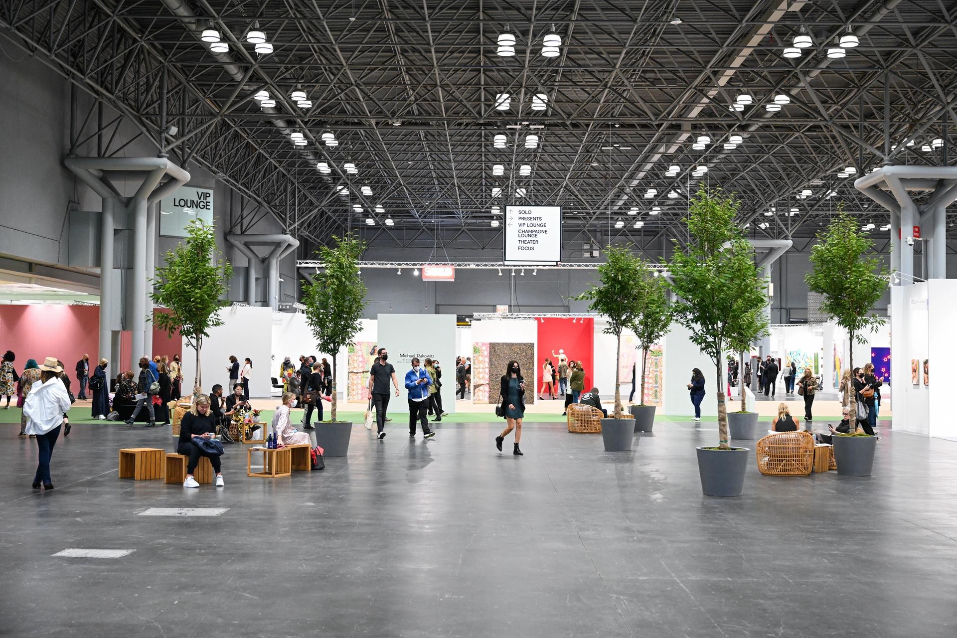 Inside the 2021 Armory Show—the largest fair in the US since the pandemic hit—at its new home in the Javits Center Courtesy of the Armory Show, Photo by Casey Kelbaugh