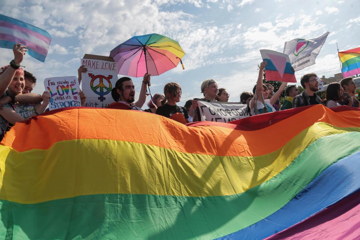 Participants at a Gay Pride demonstration on the Field of Mars square in downtown St. Petersburg in 2017

Photo: SOPA Images Limited/Alamy Live News
