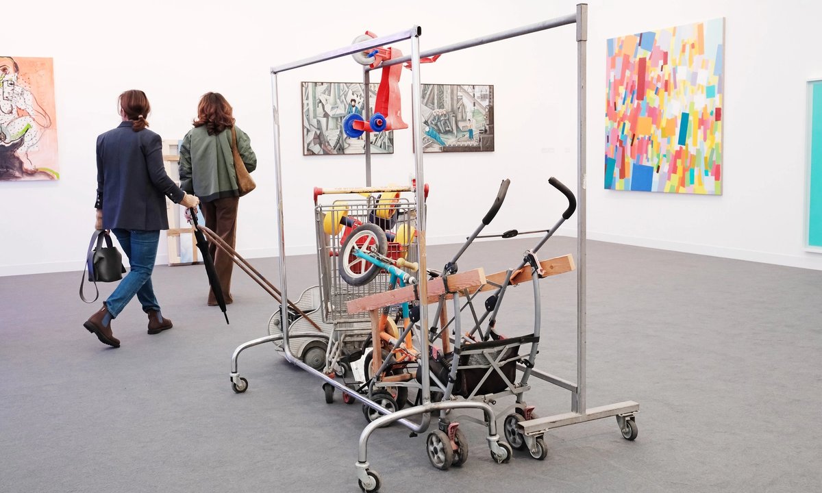 Lebanon galleries re-open following Israel-Hezbollah ceasefire Lebanon galleries re-open following Israel-Hezbollah ceasefire