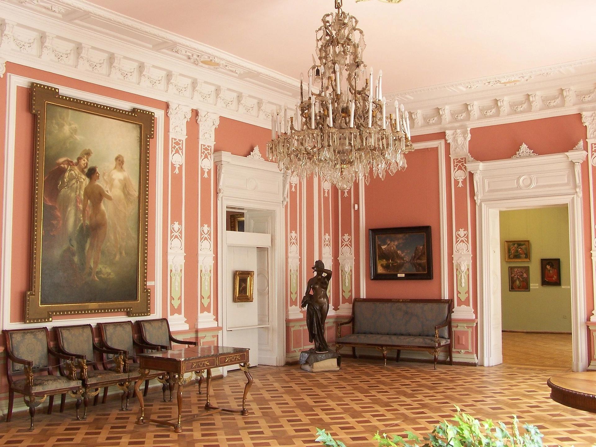 One of the rooms inside the Lviv National Art Gallery, Ukraine Photo: Lestat (Jan Mehlich)