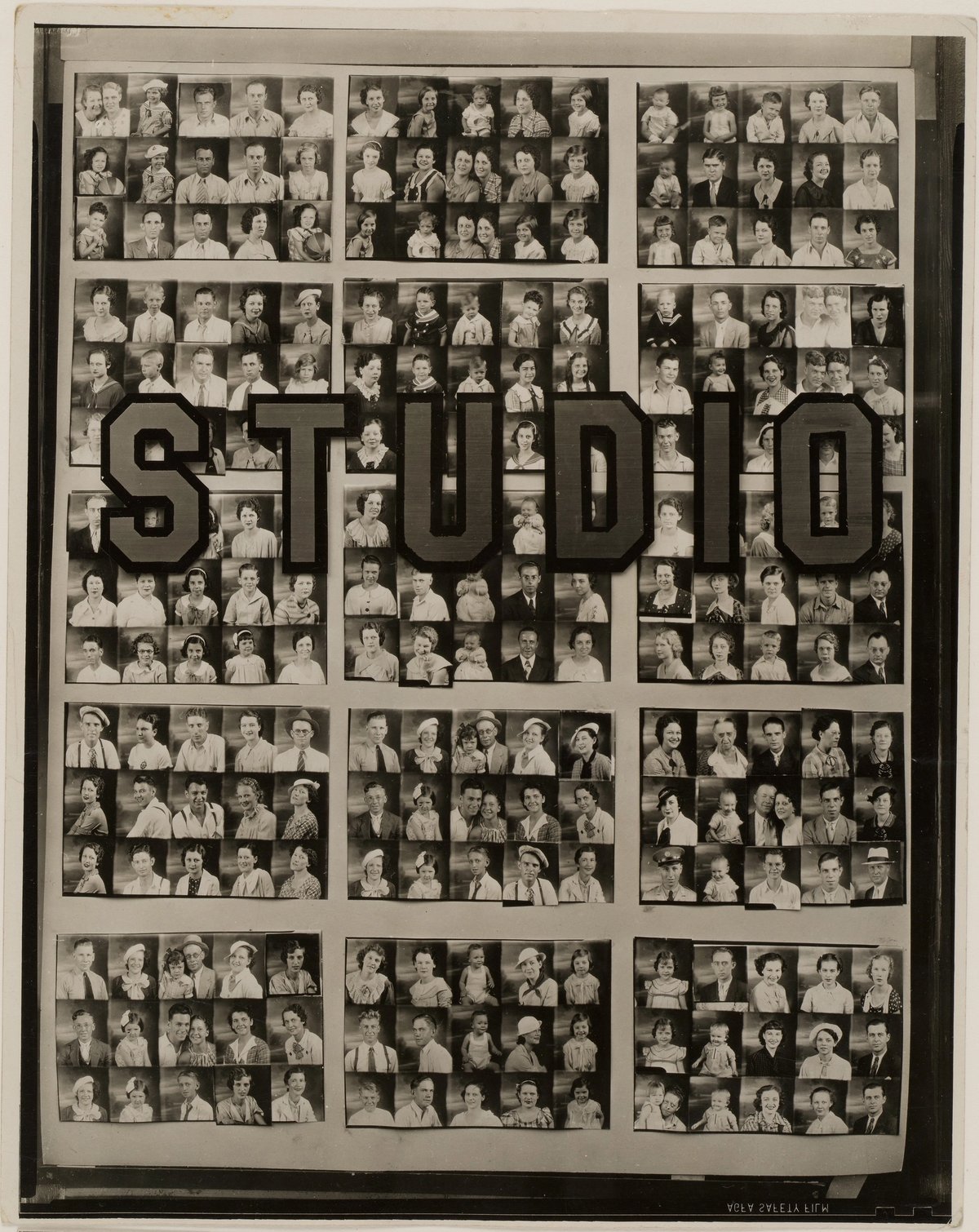 Walker Evans, Penny Picture Display, Savannah (1936)