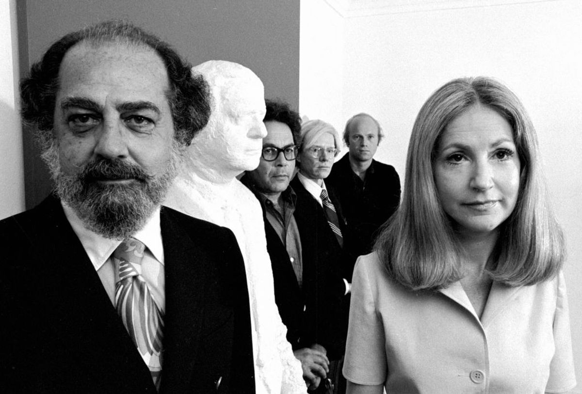 Portrait of the contemporary art collectors Robert and Ethel Scull as they pose with the artists George Segal, Andy Warhol and James Rosenquist, at the Sculls' home, November 1973 Photo by Jack Mitchell/Getty Images