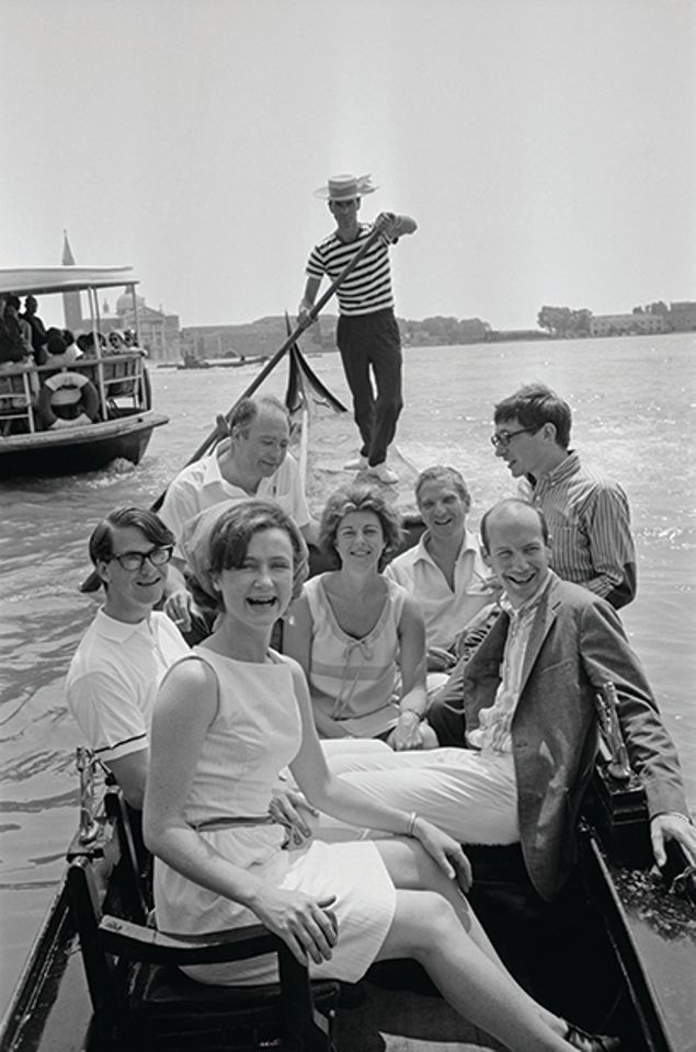 The US artist Helen Frankenthaler (center) in 1966, when she represented her country at the Biennale. Her work is being shown in Venice, at the Palazzo Grimani, for the first time in 50 years. © Reg Lancaster/Hulton Archive/Getty Images