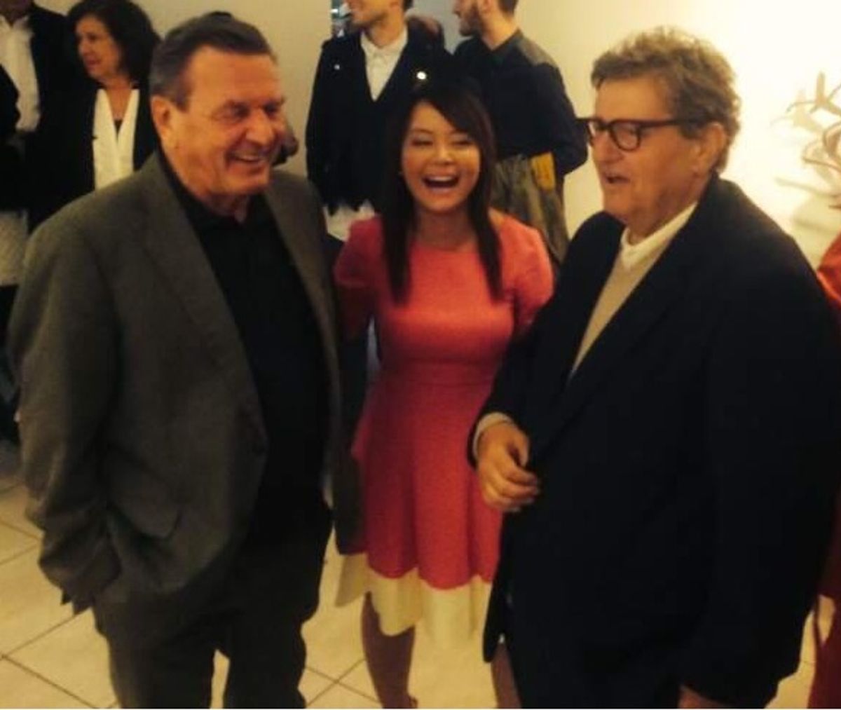 The late gallerist Michael Schultz with former German chancellor Gerhard Schröder and the Korean artist SEO whose work will be coming up for auction