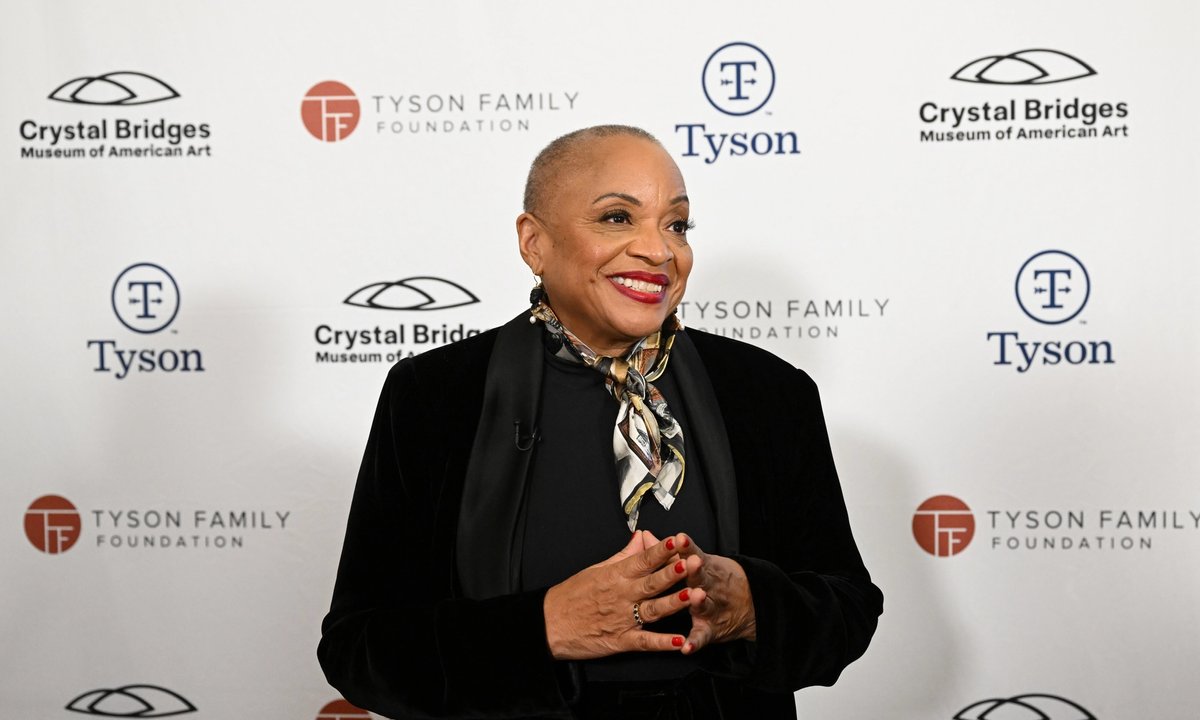 Photographer and historian Deborah Willis receives 0,000 prize from Crystal Bridges Museum Photographer and historian Deborah Willis receives 0,000 prize from Crystal Bridges Museum