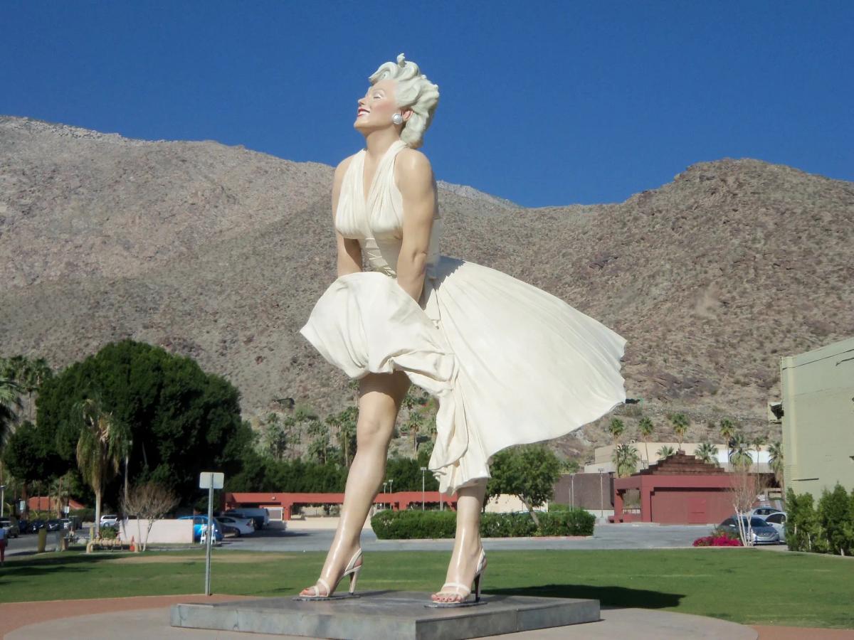 Forever Marilyn Stands Tall Over Palm Springs
