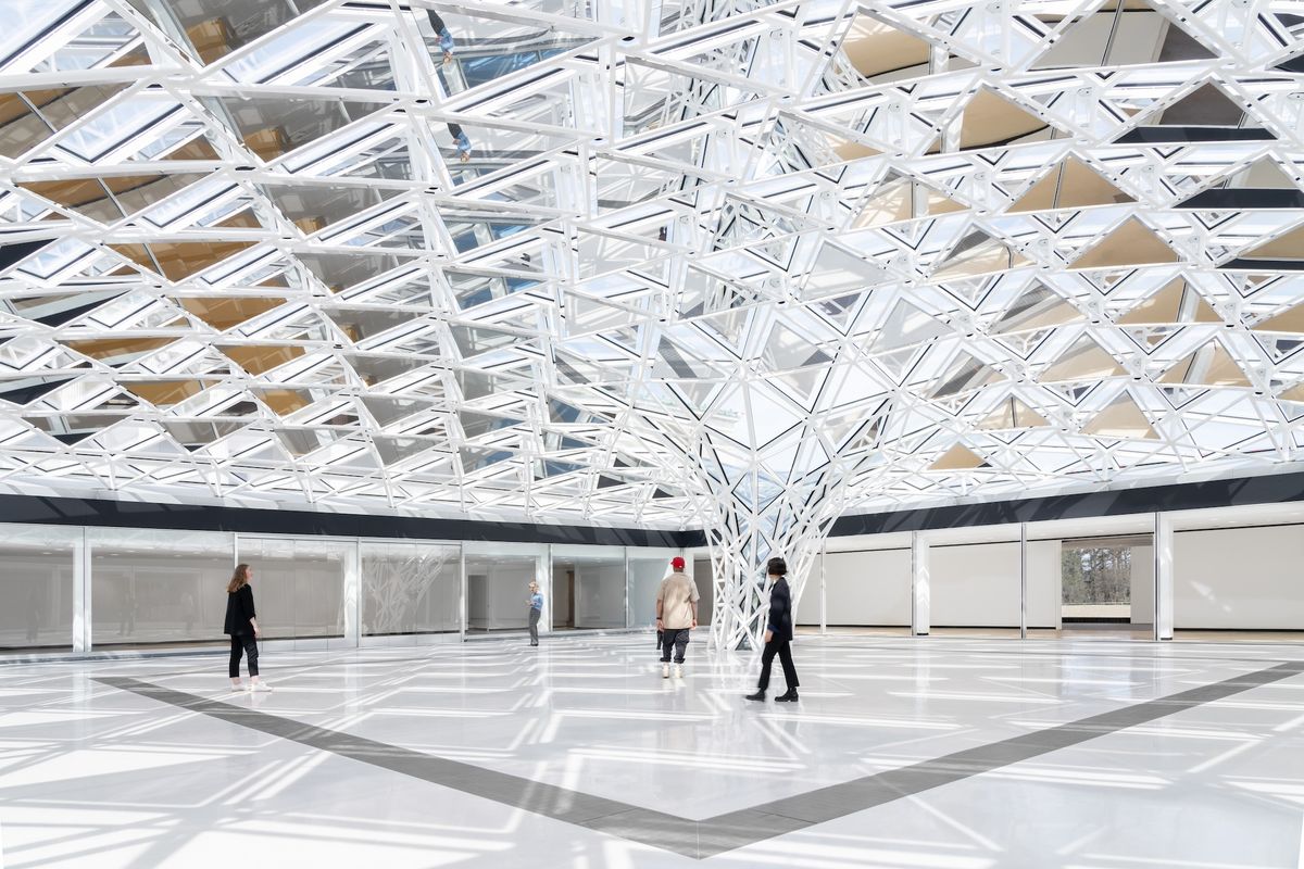 The Buffalo AKG Art Museum's Ralph Wilson Town Square with Common Sky (2022) by Olafur Eliasson and Sebastian Behmann of Studio Other Spaces Marco Cappelletti
