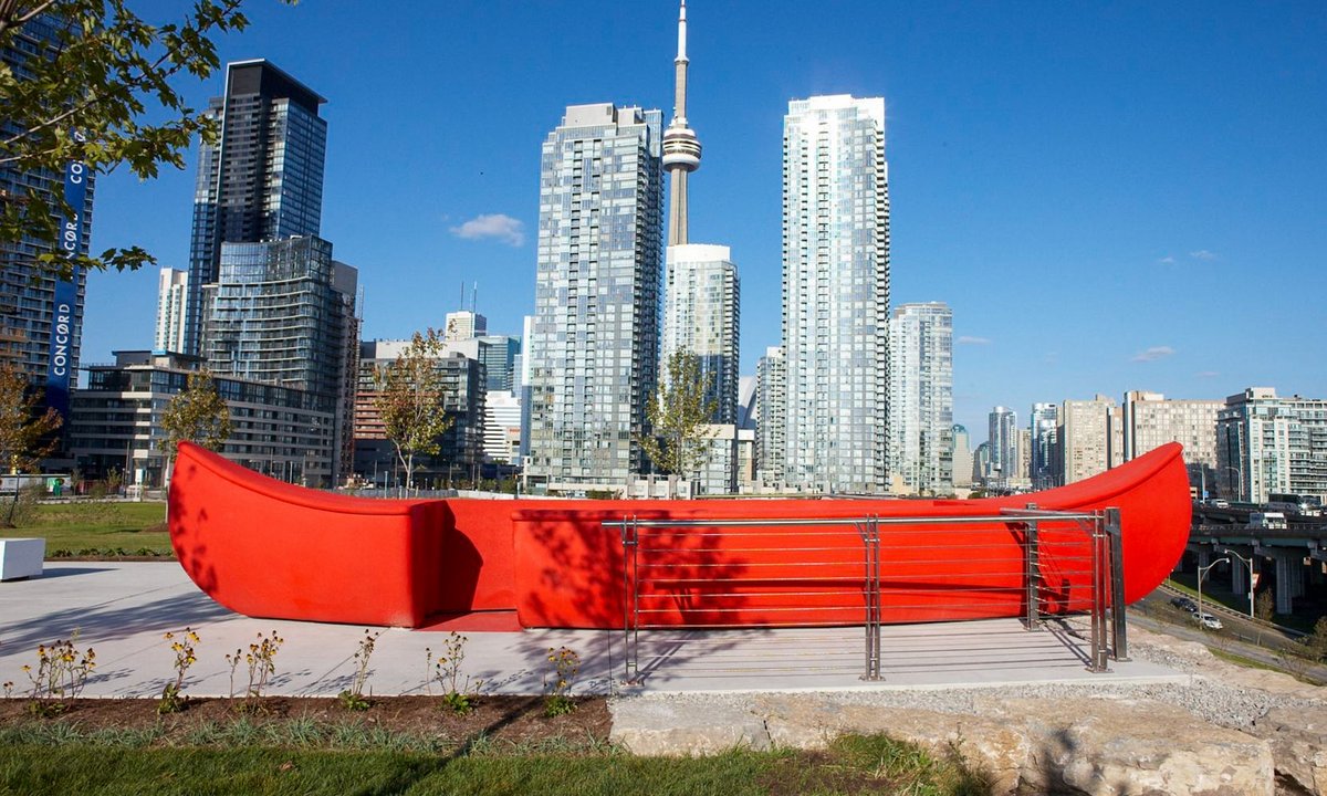 Public sculpture destroyed in apparent arson attack in Toronto – The Art Newspaper Public sculpture destroyed in apparent arson attack in Toronto – The Art Newspaper