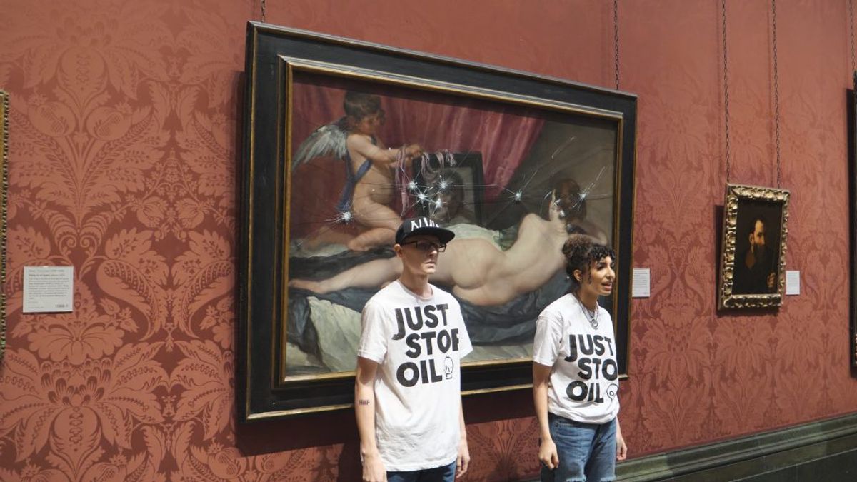 Climate activists attack Velázquez's Rokeby Venus at the National Gallery in London in 2023

Just Stop Oil