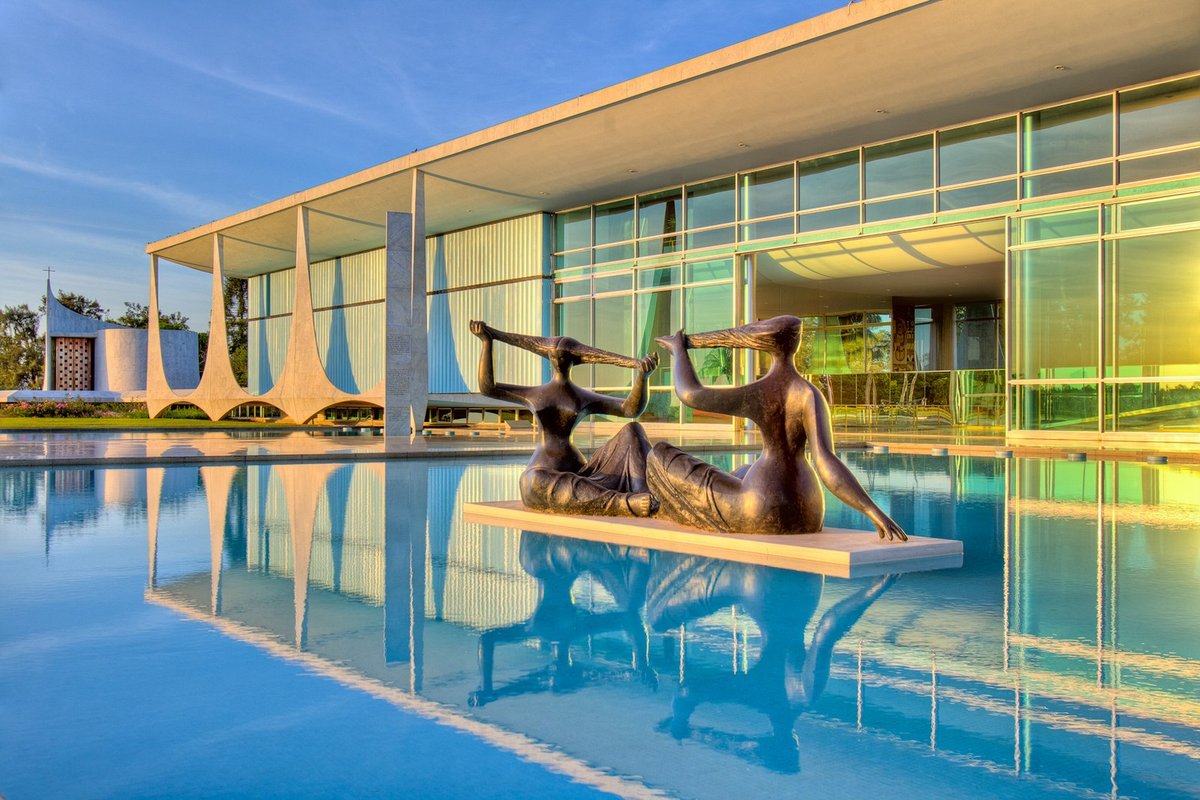 The Oscar Niemeyer-designed Palácio da Alvorada, the presidential residence in Brasília. Photo: Ichiro Guerra.
