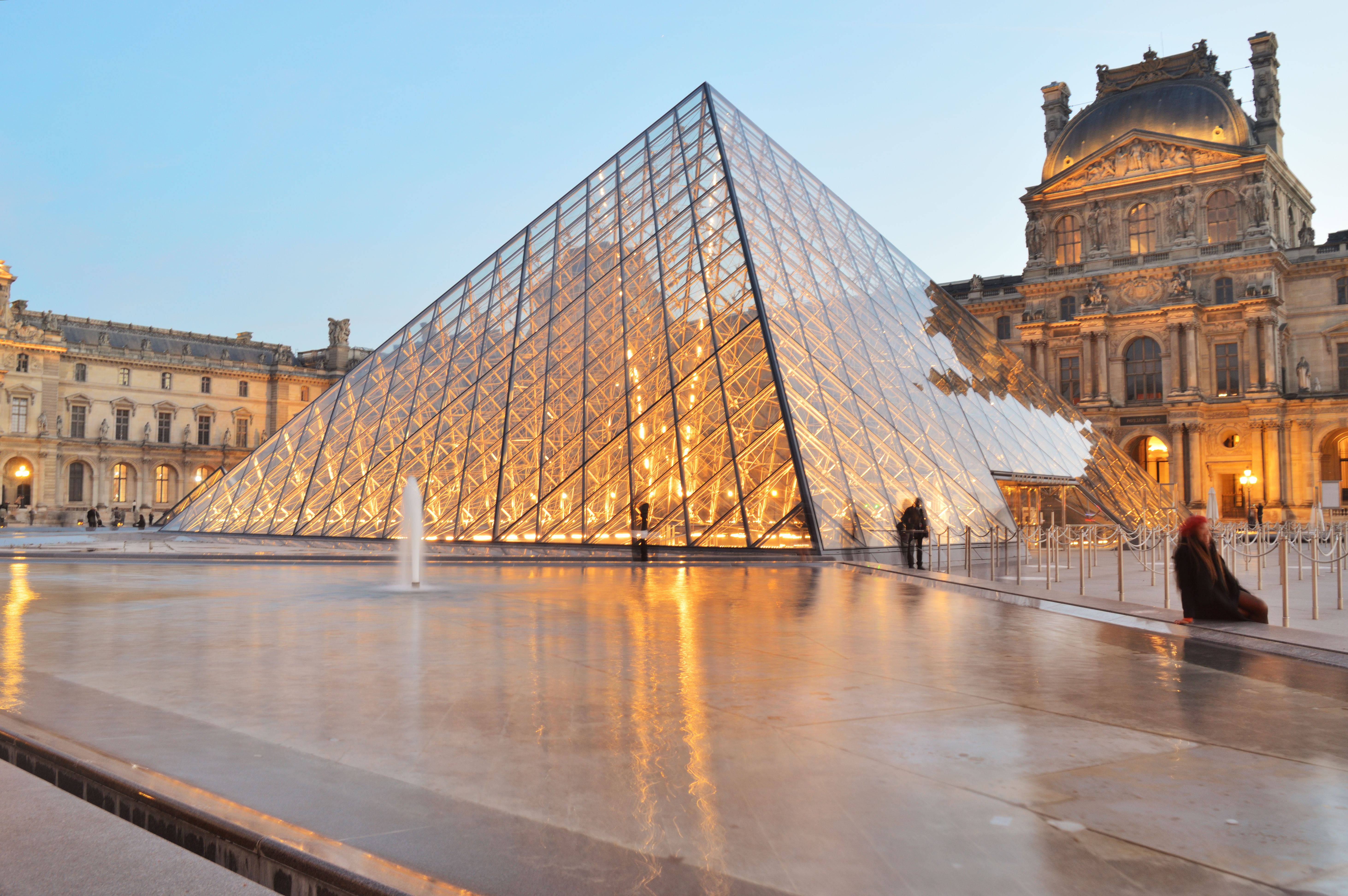 Louvre heist sparks cross-party ire amid reports of 'persistent delays' to security updates