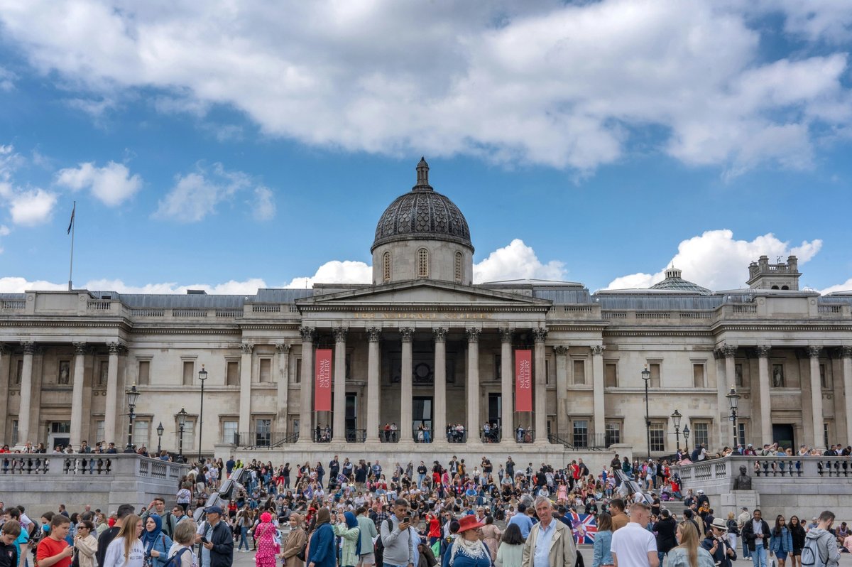 Crowds outside London's National Gallery Photo: Jonny Gios via Unsplash