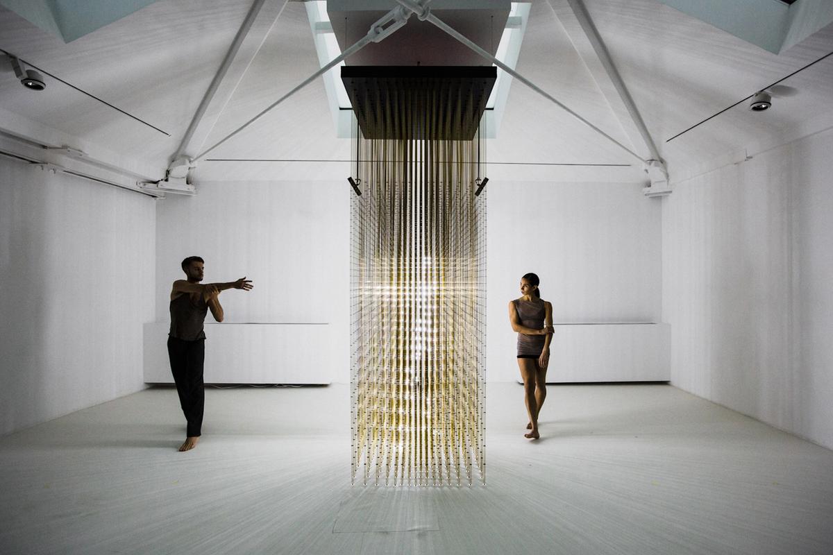 Random International's Future Self (2012) Photo: Ravi Deepres. Courtesy Future\Pace. Performance by Studio Wayne McGregor to a score by Max Richter