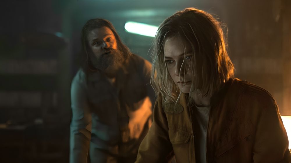 Steve Zahn as Solo and Rebecca Ferguson as Juliette Nichols in Silo Season 2.