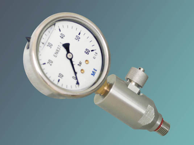 t-adapters-with-pressure-gauge