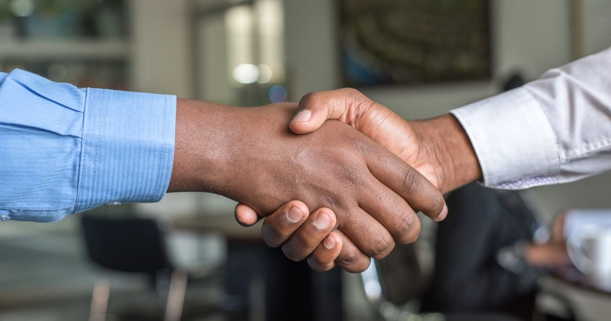 Notaire associé nouveau : construction clientèle premiers mois