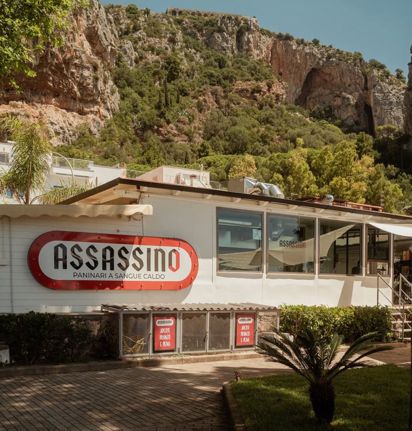 Insegna Assassino