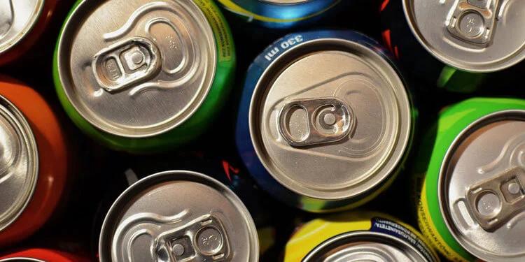 Dear Coke, Your Rival Is Not Pepsi Any More!