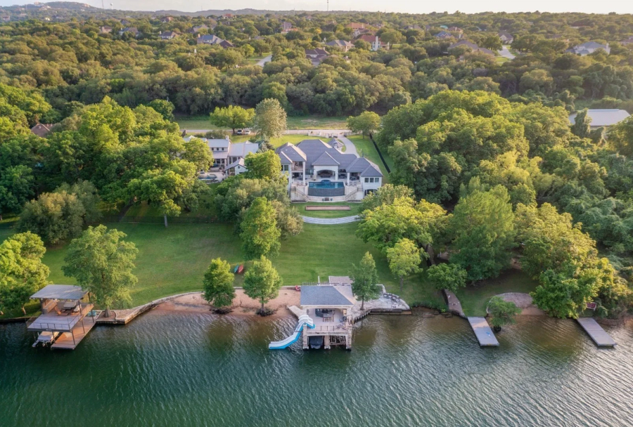  Texas Houses, from Lake Austin to the Piney Woods