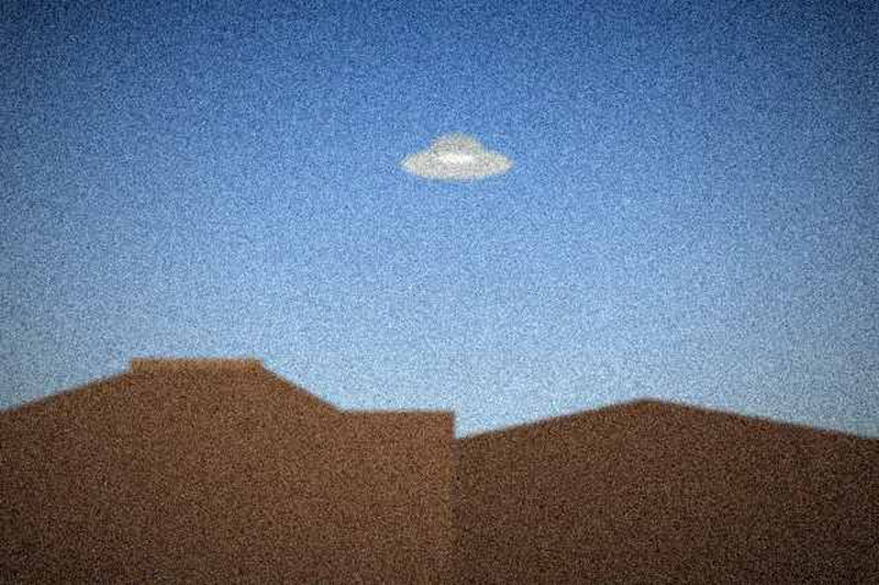 Small silver disc over the mesa