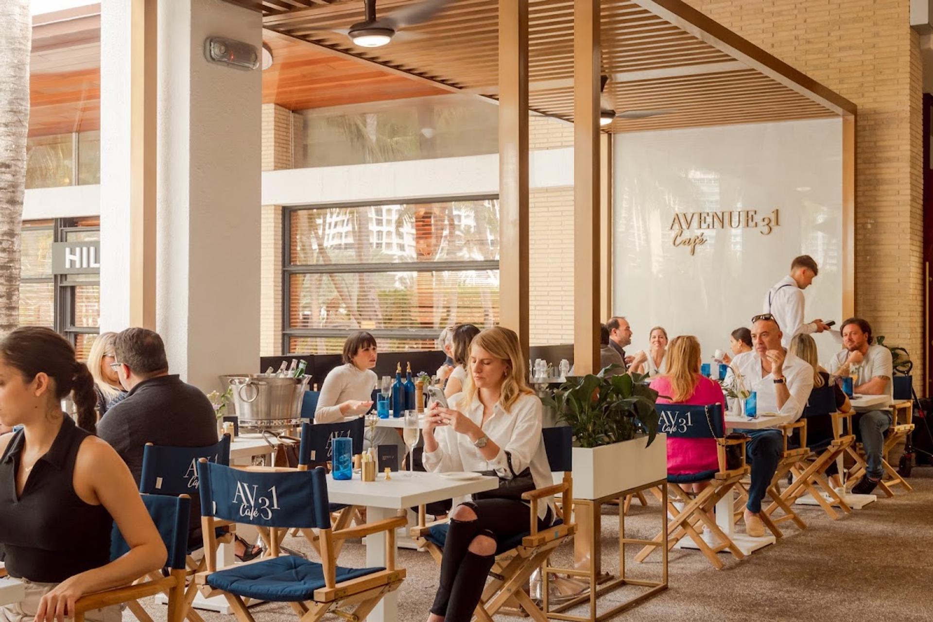 Avenue 31 Café