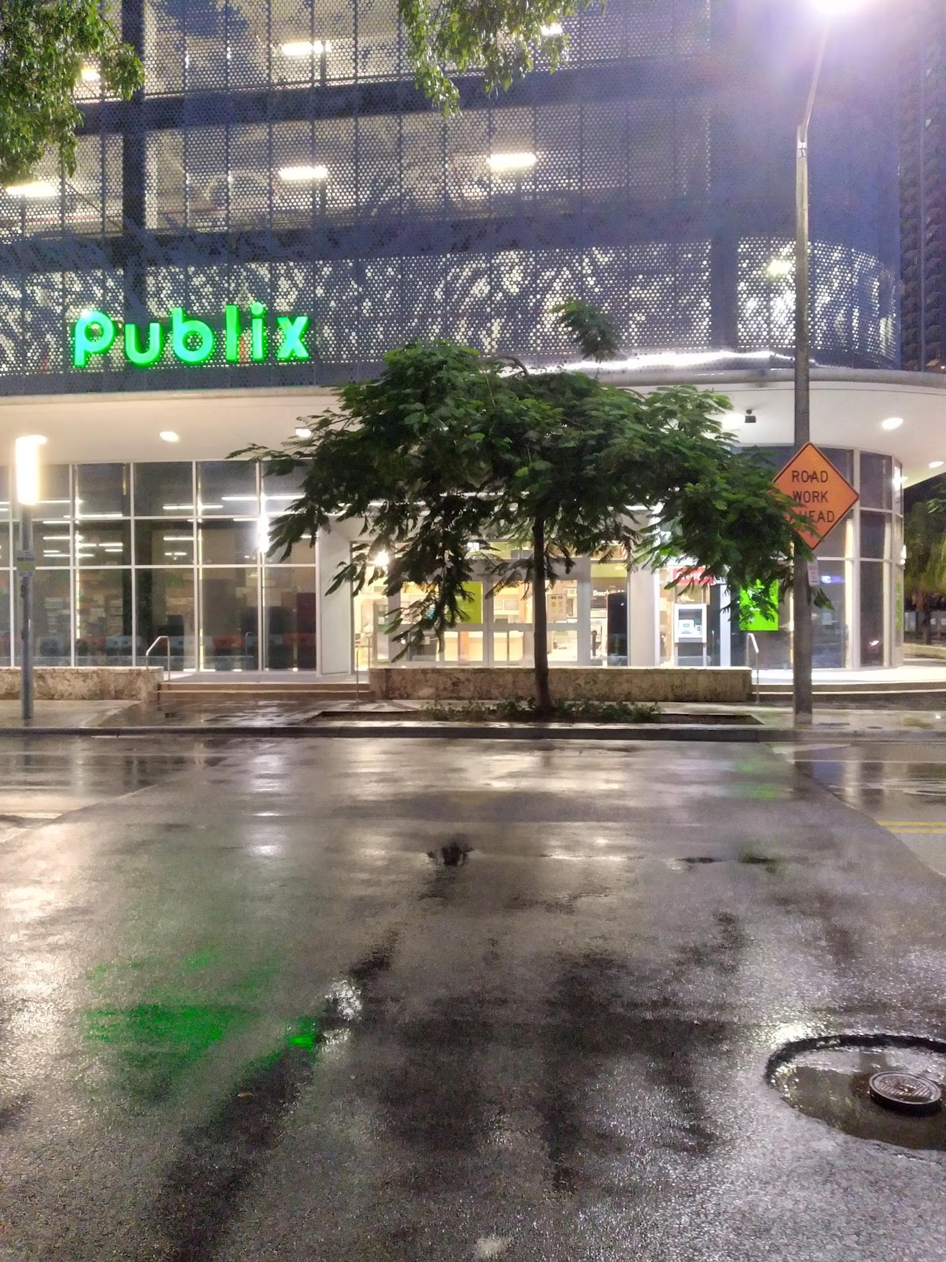 Publix at MiamiCentral