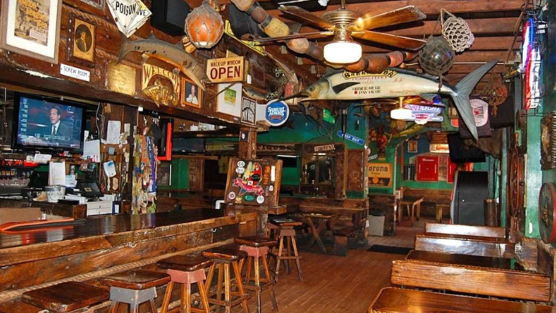 Barracuda Taphouse & Grill