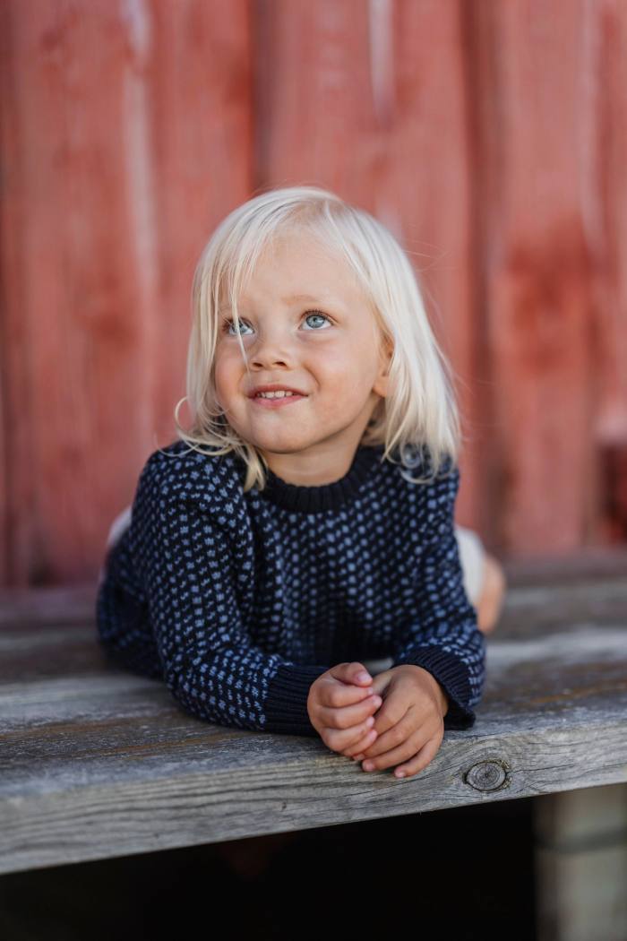 Secondary product image for "Vallerö Stickad Tröja Barn Marinblå"