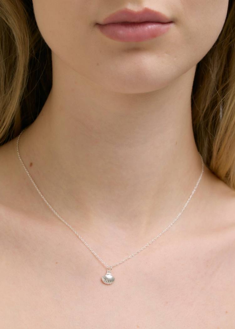 Secondary product image for "Necklace Shell Silver"