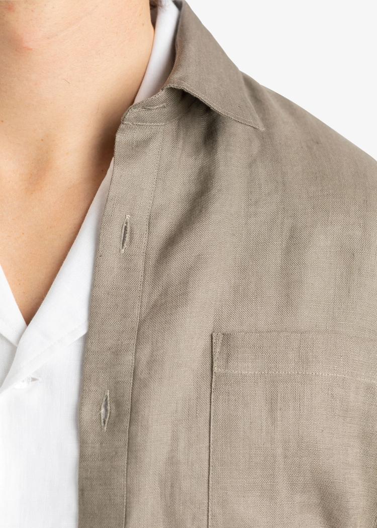 Secondary product image for "Three Pocket Linneskjorta Sand"