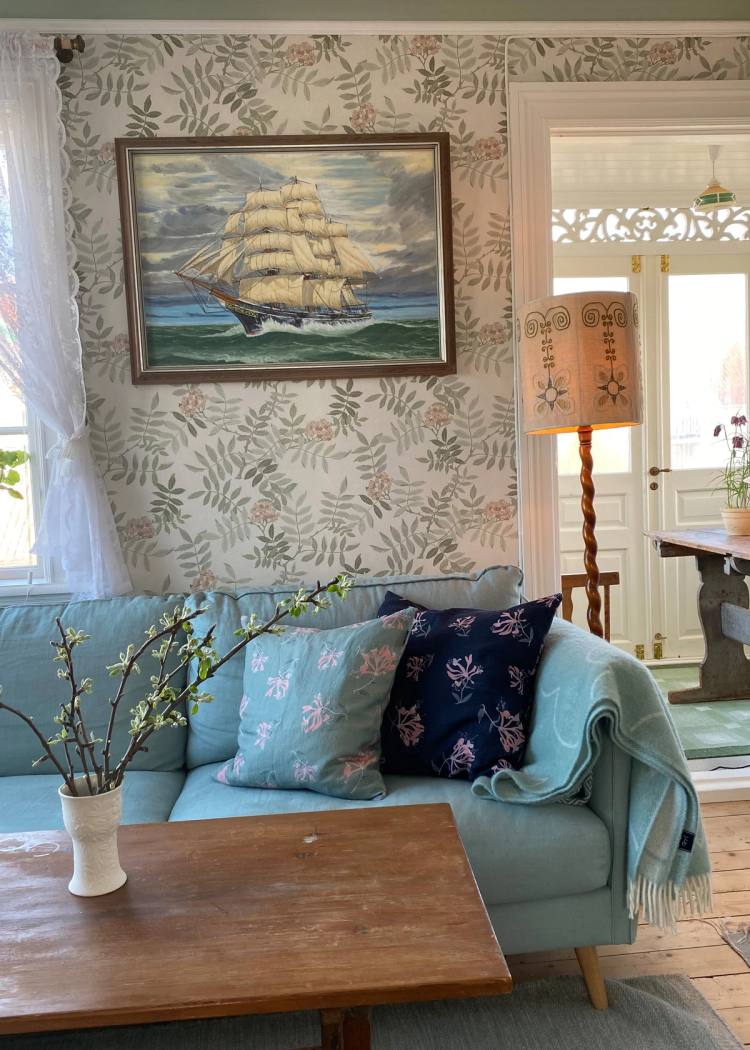 Secondary product image for "Cushion Cover Honeysuckle Mole"