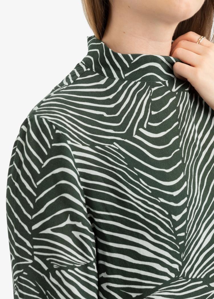 Secondary product image for "Martina Blouse Salmon Green"