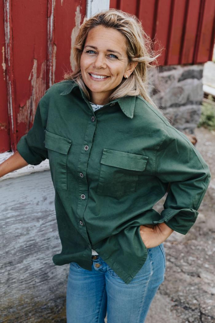 Secondary product image for "Overshirt Dam Grön"