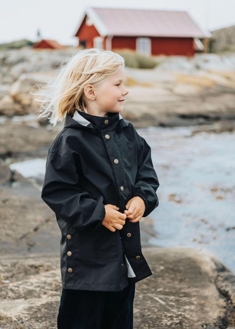 Secondary product image for "GBG Rain Poncho Black Kids"
