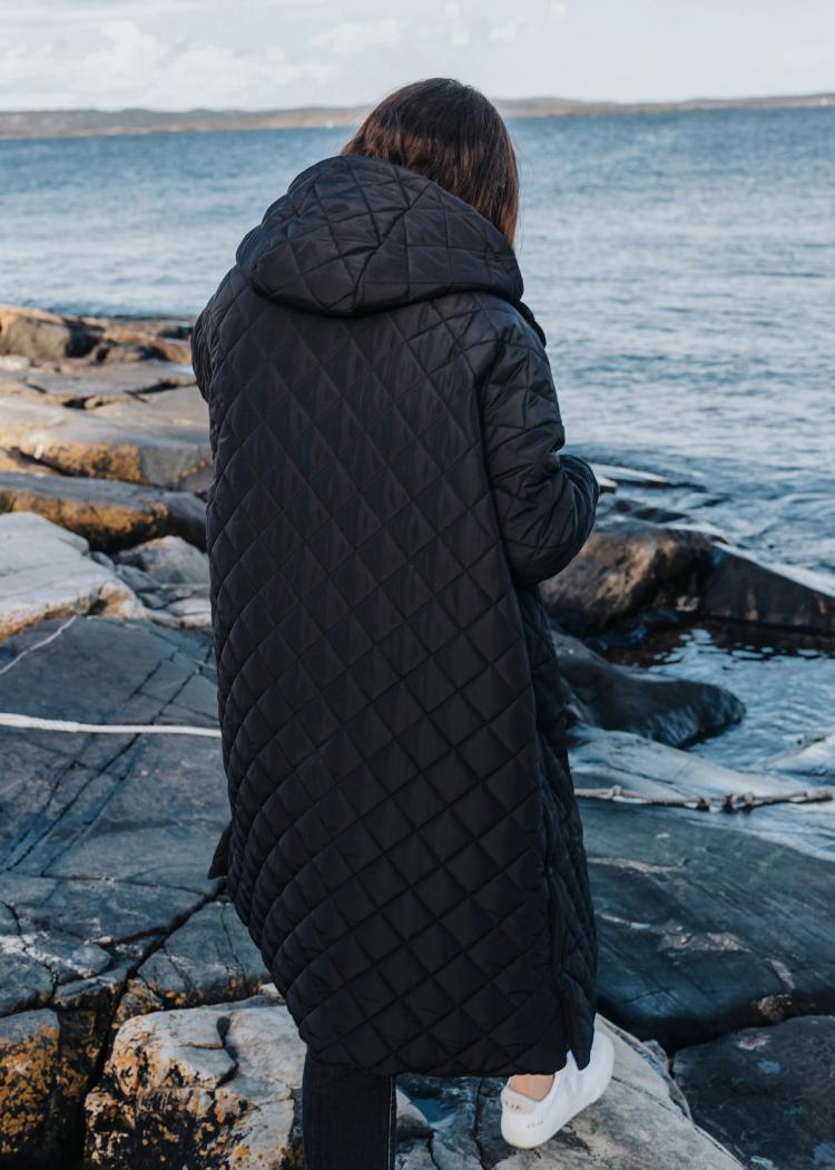 Secondary product image for "Ro Poncho Quilt"
