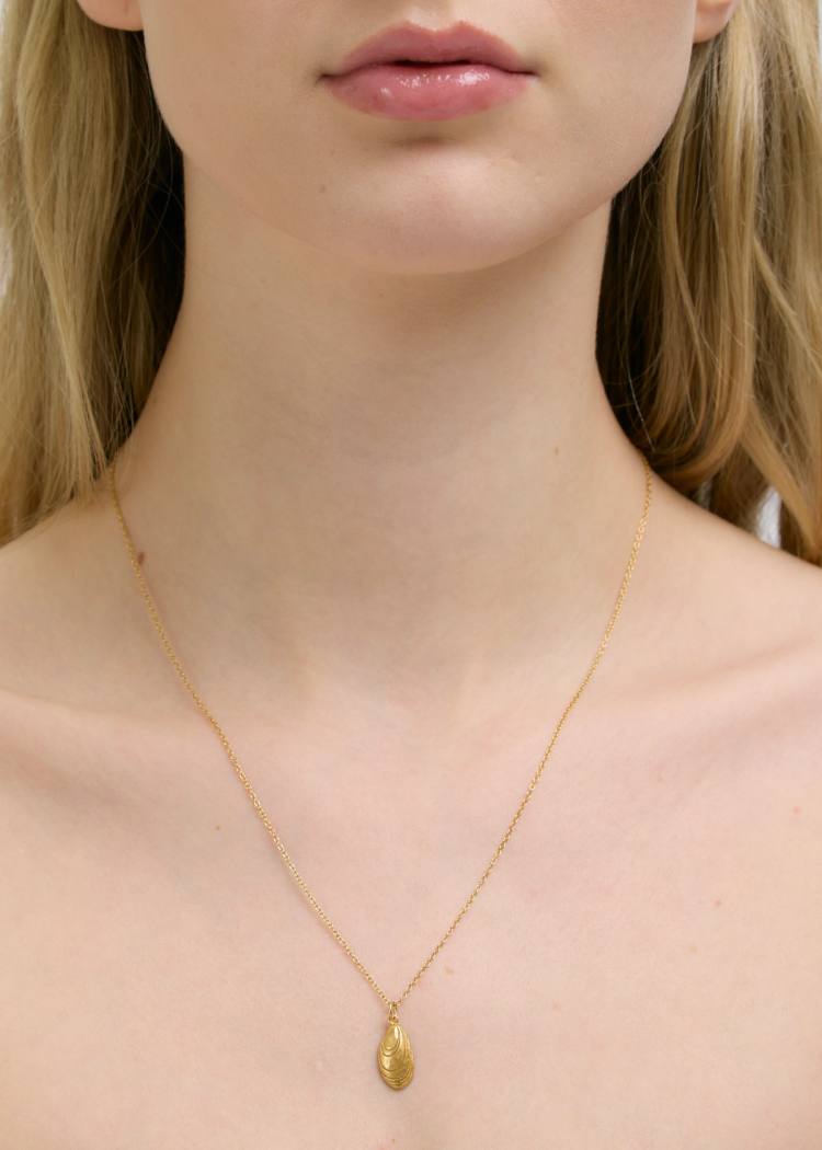 Secondary product image for "Halsband Blåmussla Guld"