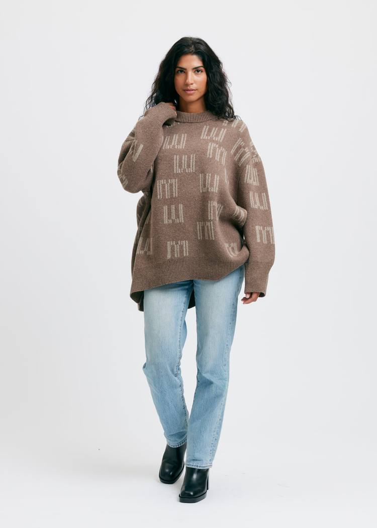 Secondary product image for "EM Knitted Sweater Beige"