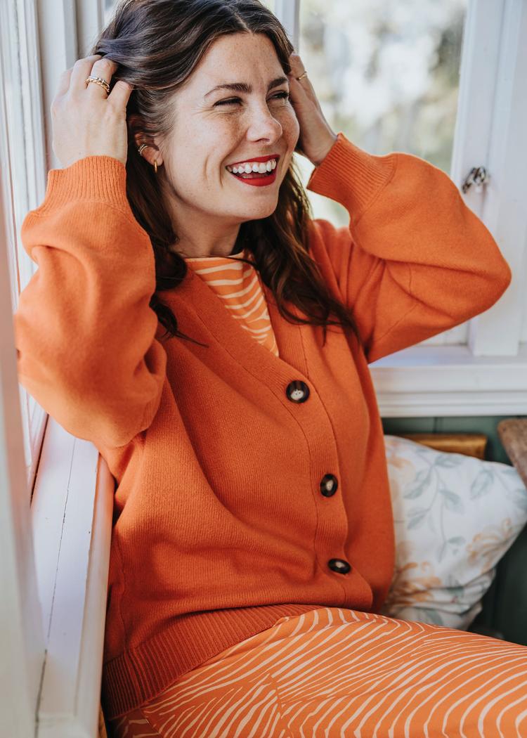 Secondary product image for "Signe Cardigan Orange"