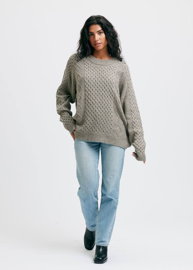 Secondary product image for "Fender Stickad Tröja Sand"