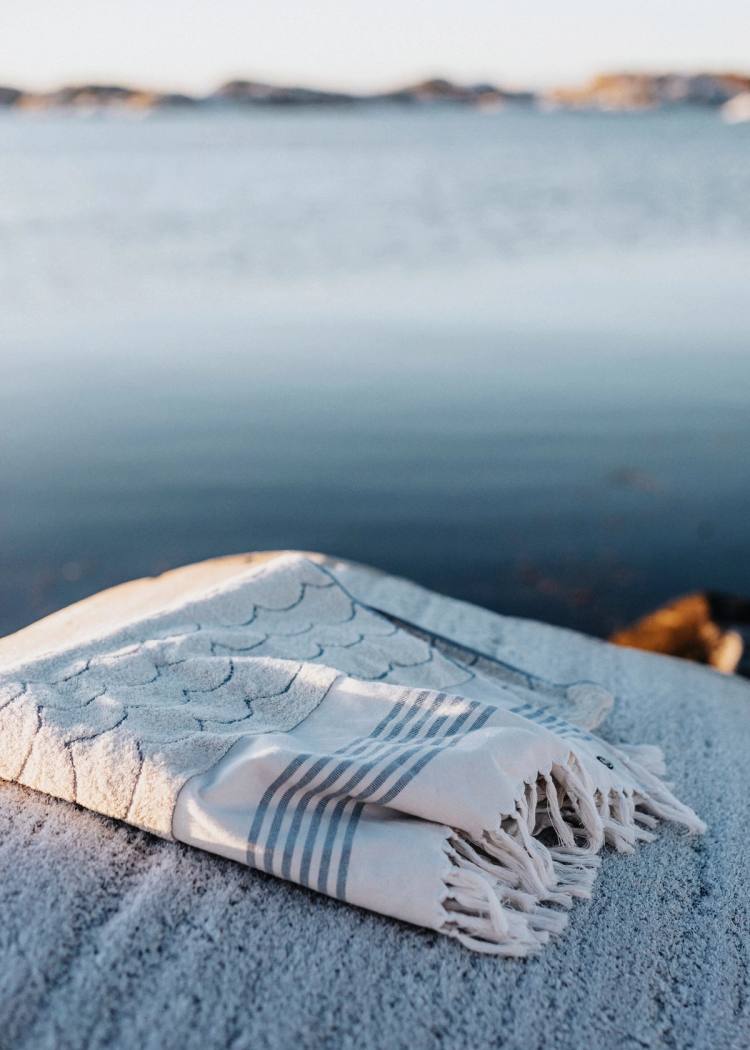 Secondary product image for "Beach Towel Wave Ecru"