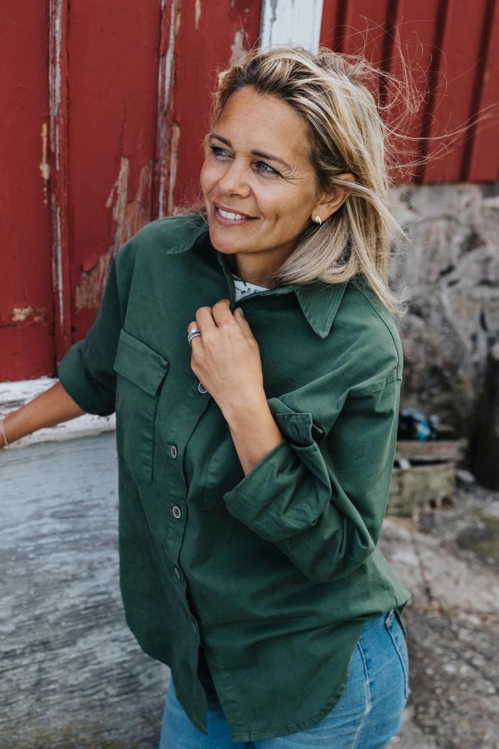 Secondary product image for "Overshirt Dam Grön"
