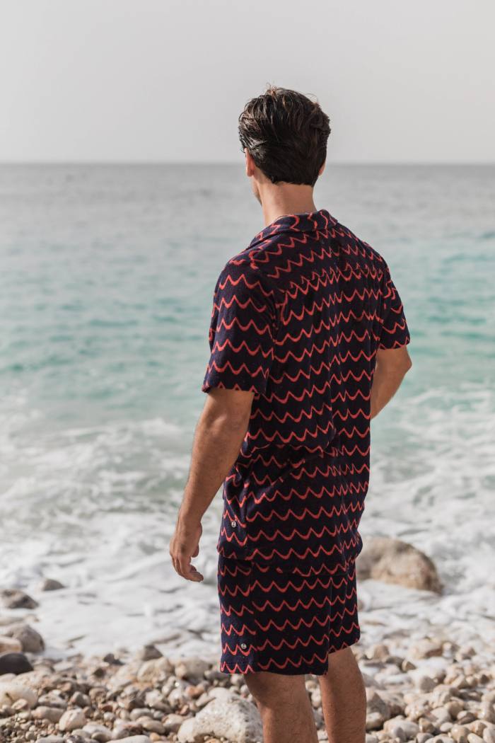 Secondary product image for "Strand Frottéshorts Navy Röd Våg"