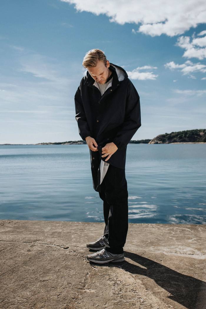 Secondary product image for "GBG Rain Poncho Black"