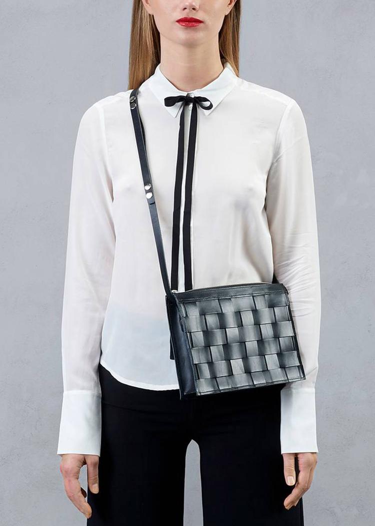 Secondary product image for "Eduards Small Shoulder Bag Black"
