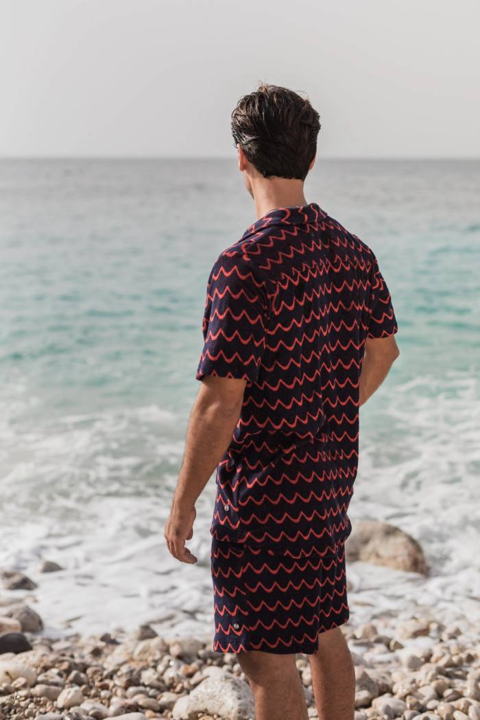 Secondary product image for "Strand Frottéshorts Navy Röd Våg"