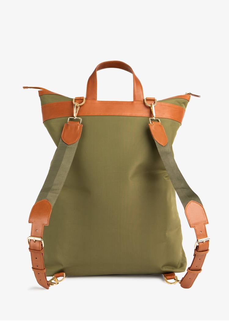 Secondary product image for "ESS T Padel Backpack Sage Green"