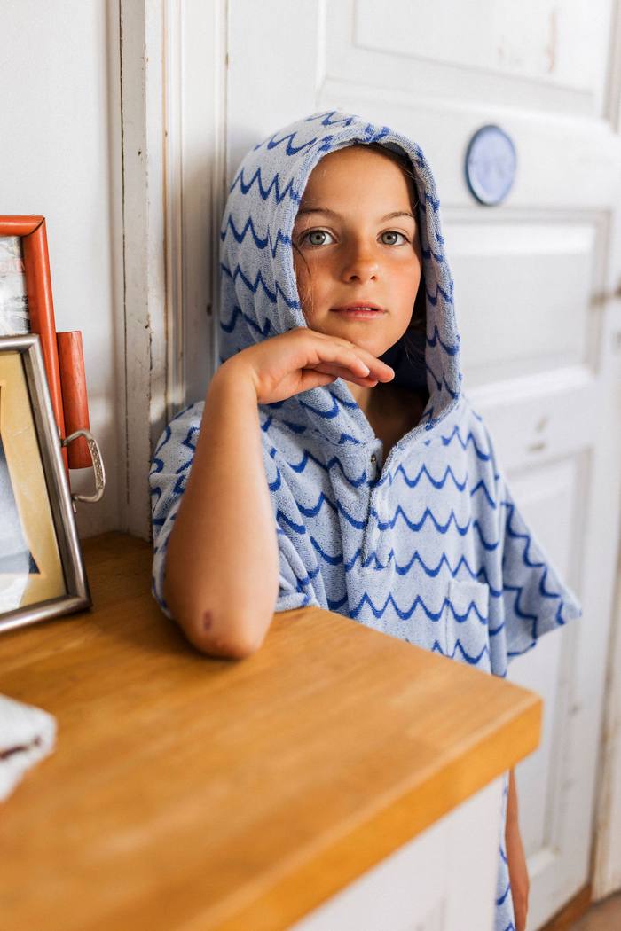Secondary product image for "Terry Poncho Blue/Navy Wave Kids"