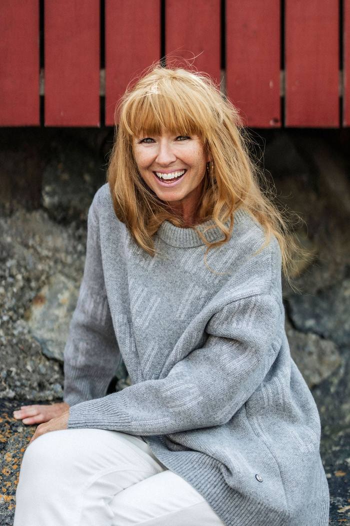 Secondary product image for "EM Stickad Tröja Greymelange"