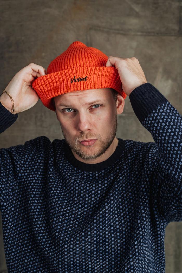 Secondary product image for "Varvet Knitted Beanie Orange"