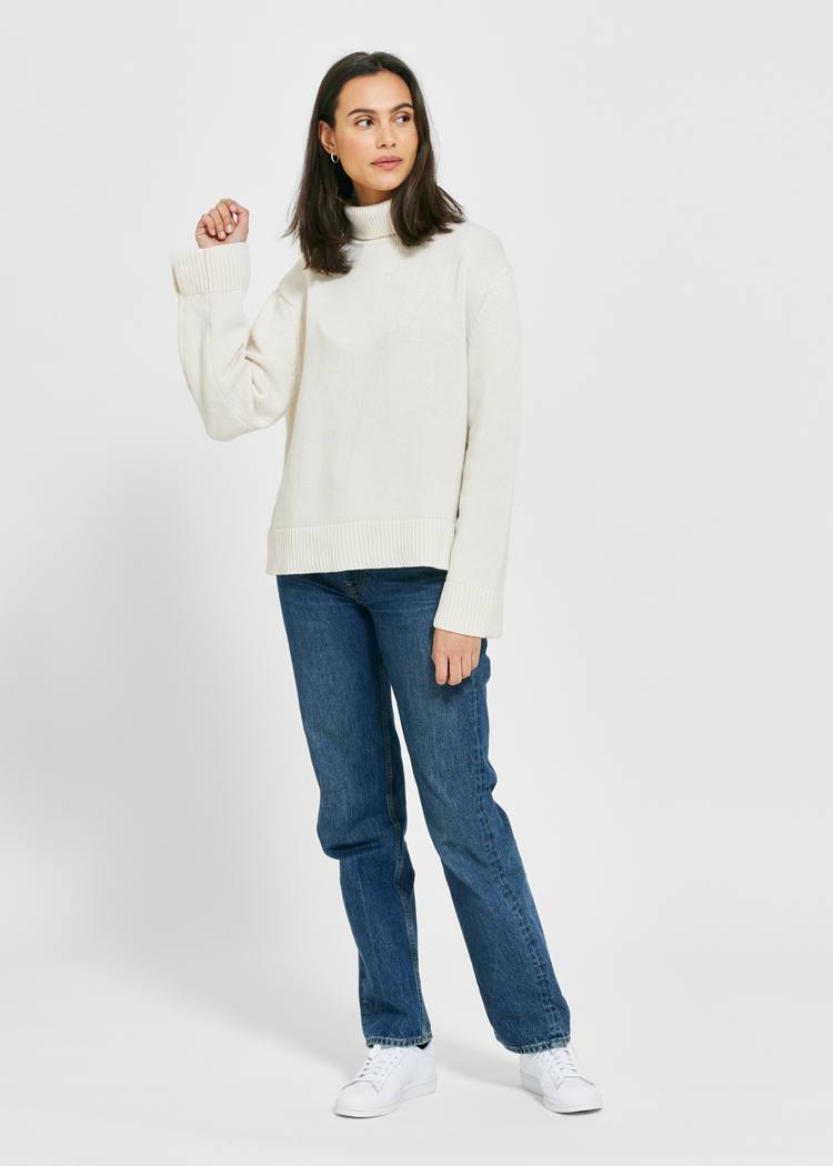 Secondary product image for "Hanna Stickad Tröja Off-white"